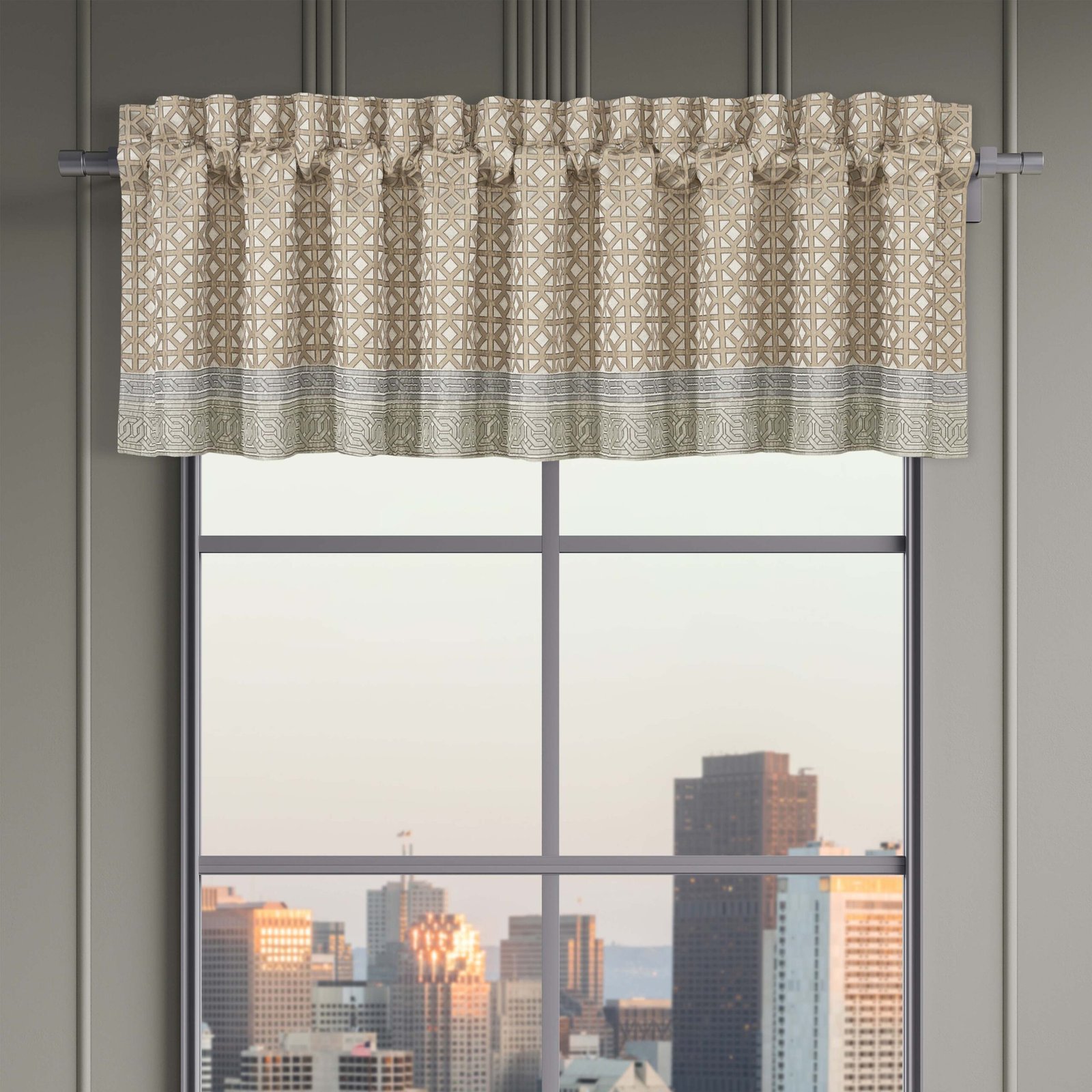 AlaroSpaStraightWindowValance_7cfe8518-beb1-4bad-abfe-f46f1f5b39a8.jpg