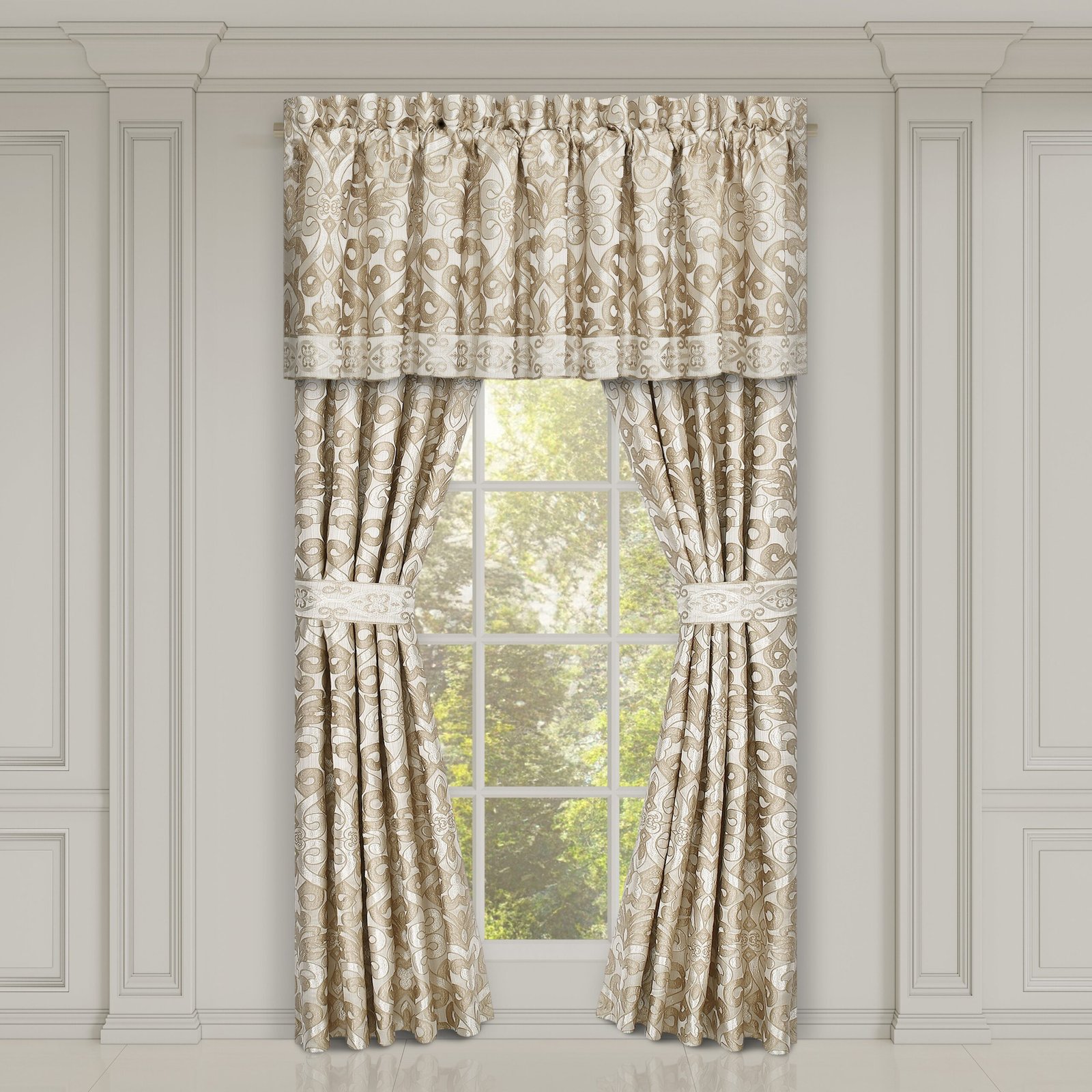 AmarettoGoldWindowPanelPair_00e19002-1a8e-4f13-9599-63b8def99eb1.jpg