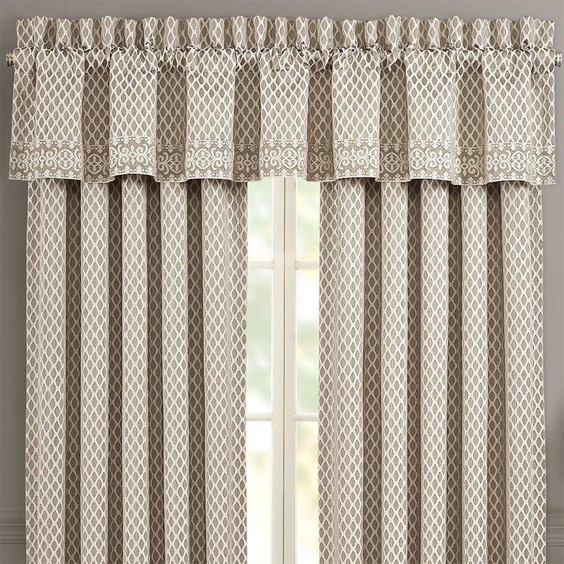 Beaumont_Champagne_Straight_Window_Valance_9b552c42-117d-4fb8-8970-ded596288599.jpg
