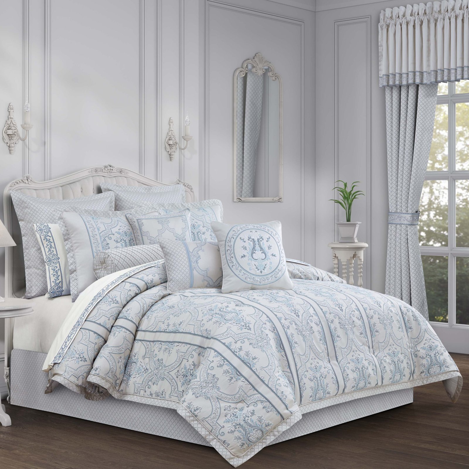 BoulevardSterling4PieceComforterSet-1.jpg