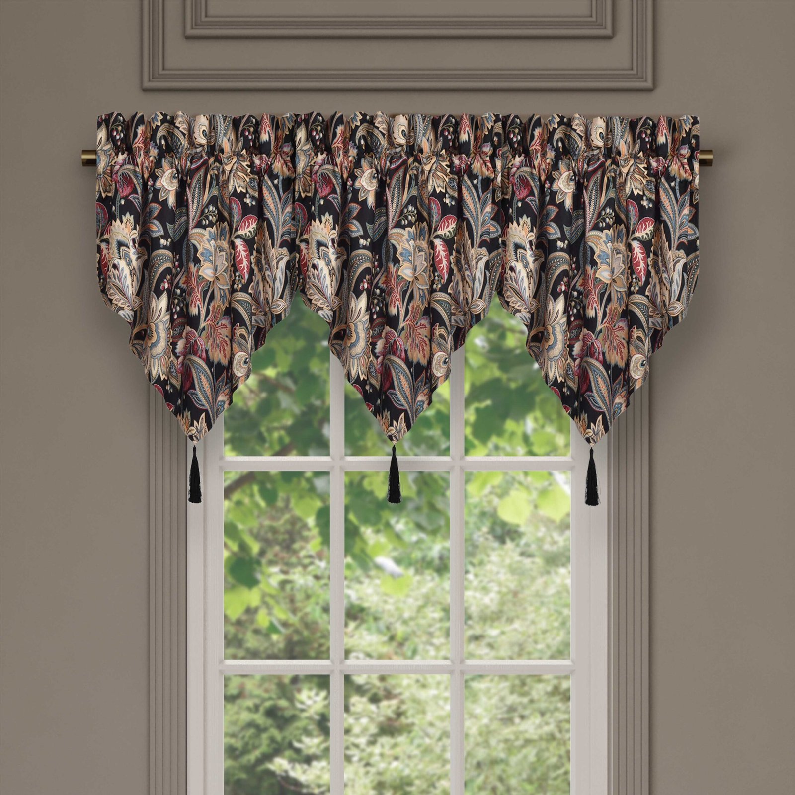 CalabriaBlackAscotWindowValance_5a71a95c-2824-451d-906c-e25daefd791c.jpg