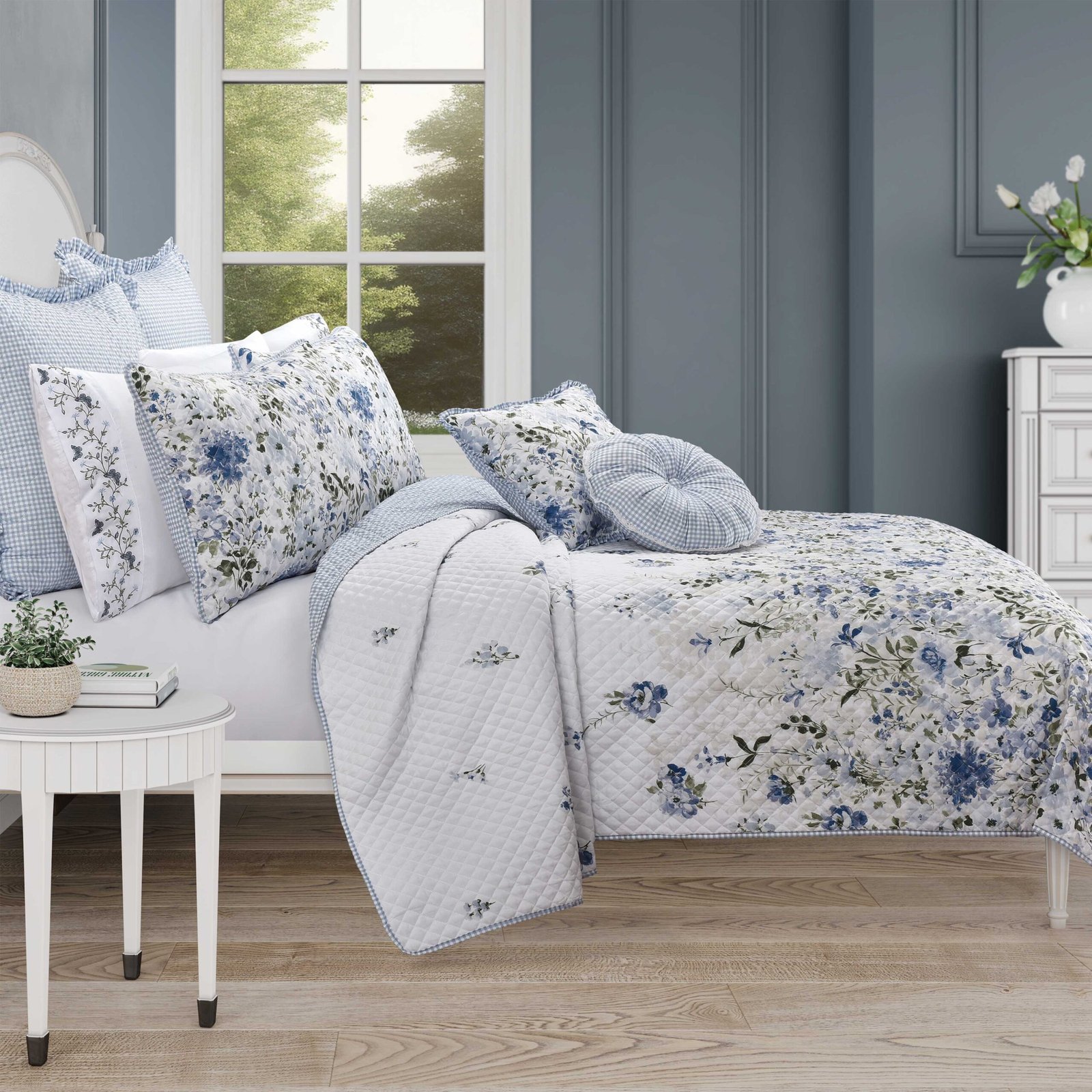KourtneyBlue3PieceQuiltSet-1.jpg