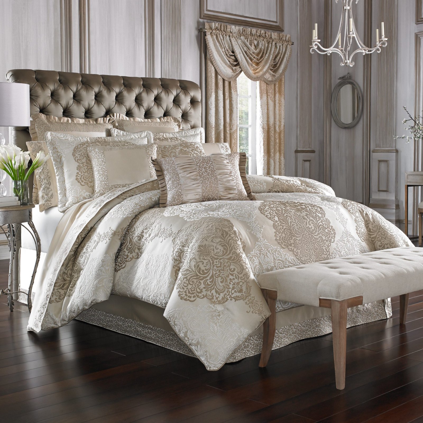 La_Scala_Gold_4-Piece_Comforter_Set_b2dedb1e-d48d-41aa-9480-e7e1e02cddbe.jpg