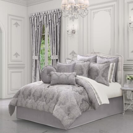 Mary Lavender 4 Piece Comforter Set
