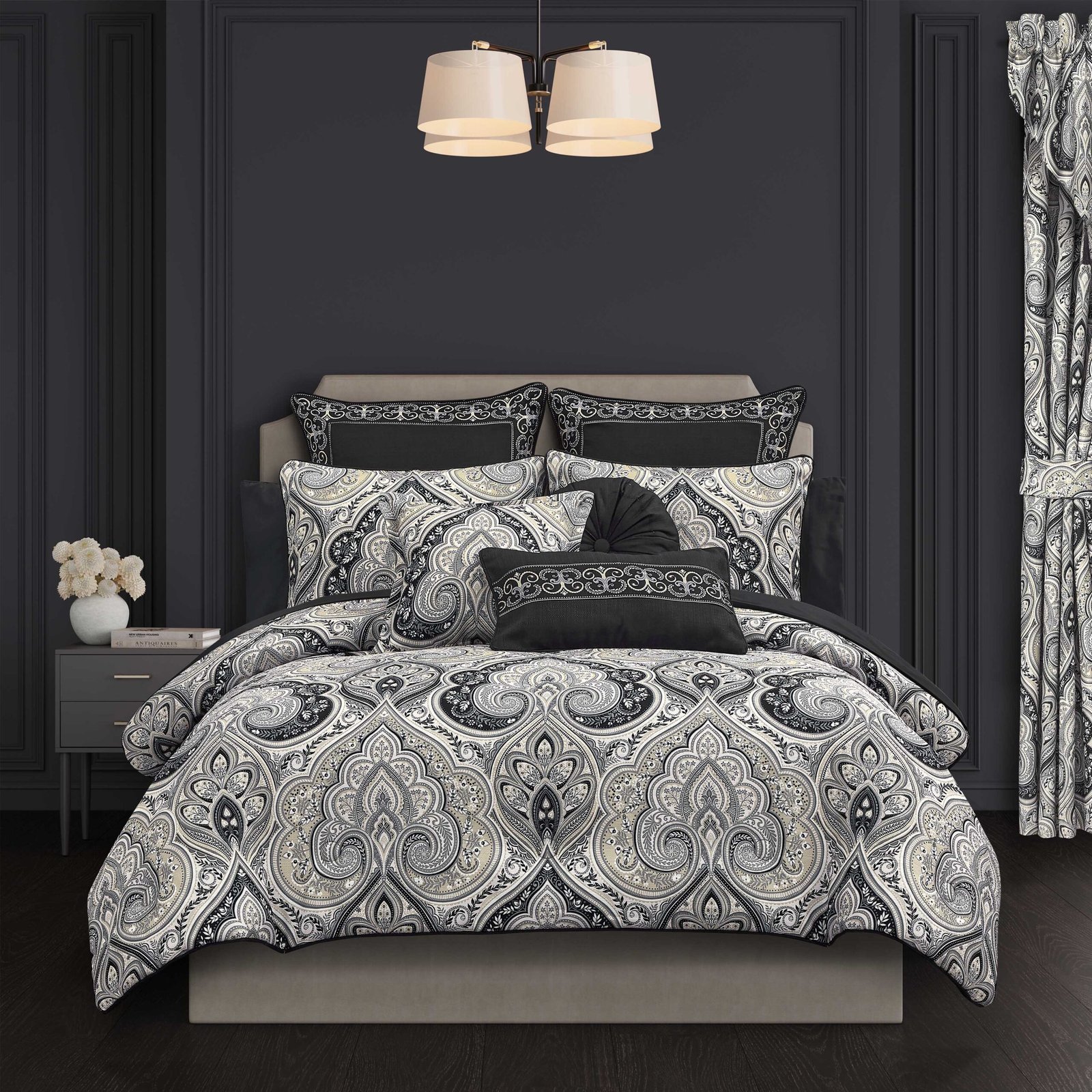 MessinaBlack3PieceComforterSet-1.jpg