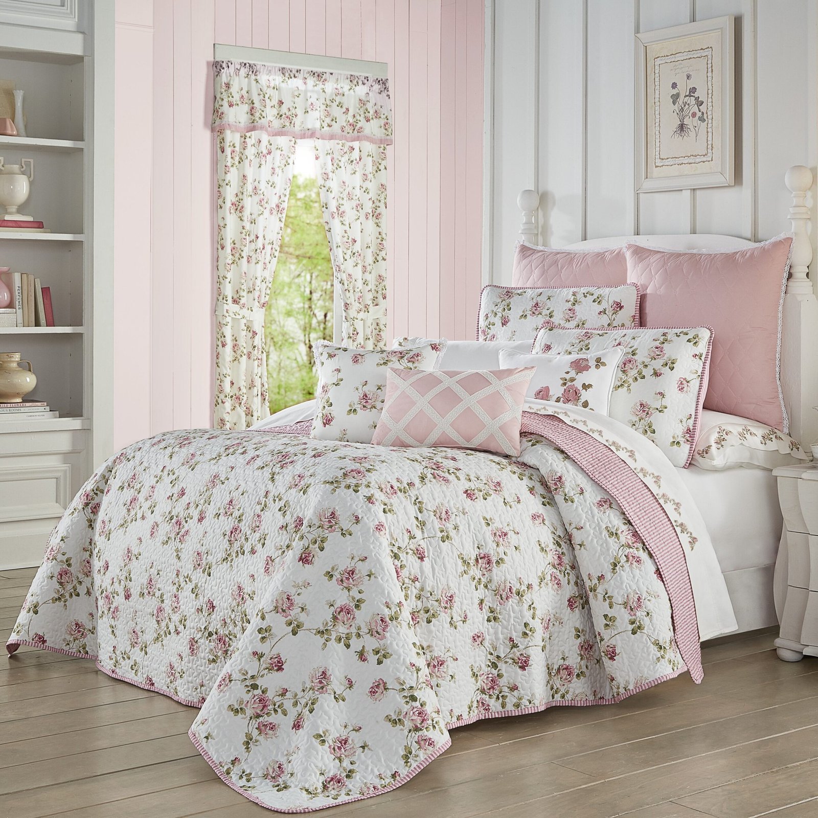 Rosemary_Rose_3-Piece_Quilt_Set_1a9f5833-c0e7-467b-bc58-50839d10cb4f.jpg
